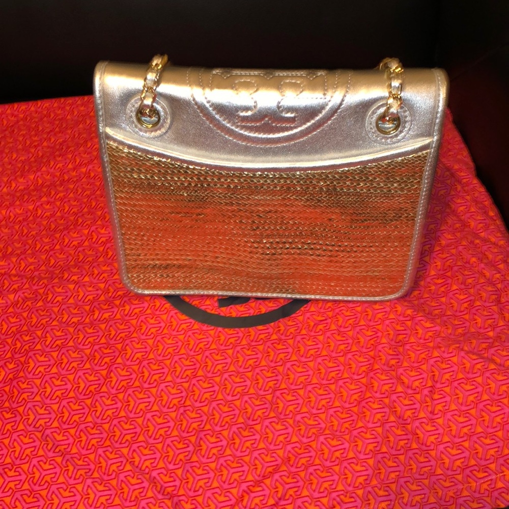 tory burch purse barely used.